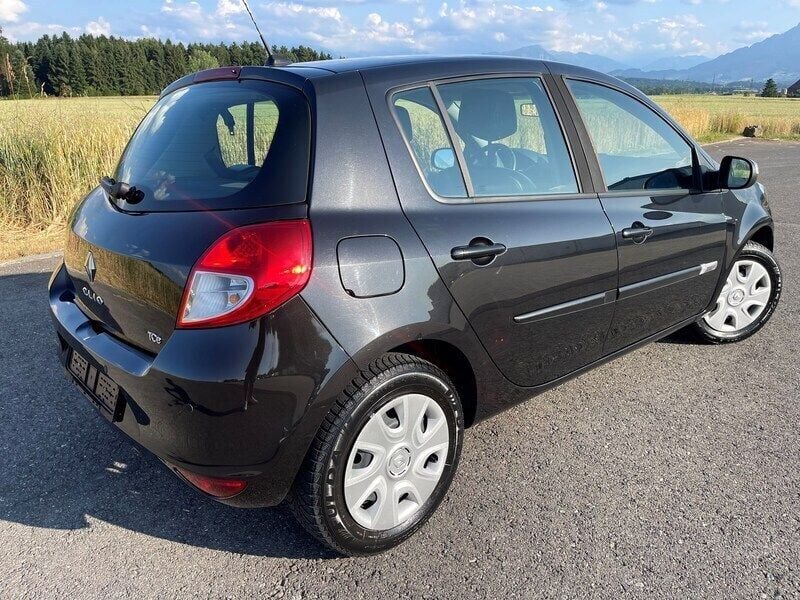 Gebraucht Renault Clio II Night&Day 103 PS (75 kW) 2011