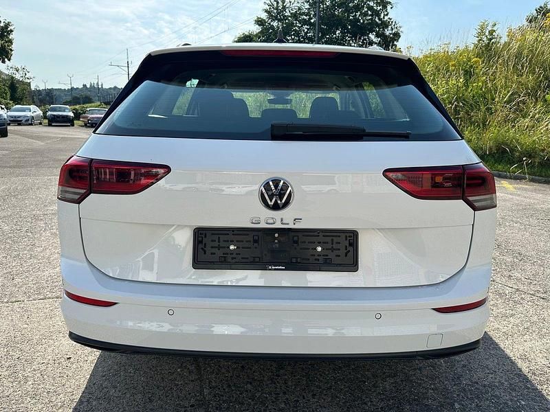 Gebraucht VW Golf VIII Life 150 PS (110 kW) 2022 Kombi