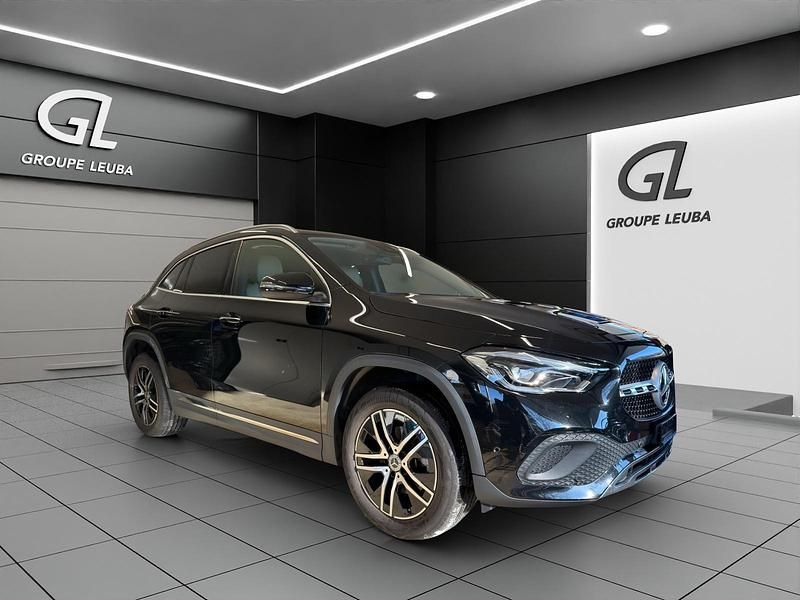 Gebraucht Mercedes GLA200 Progressive 150 PS (110 kW) 2022 Schwarz SUV