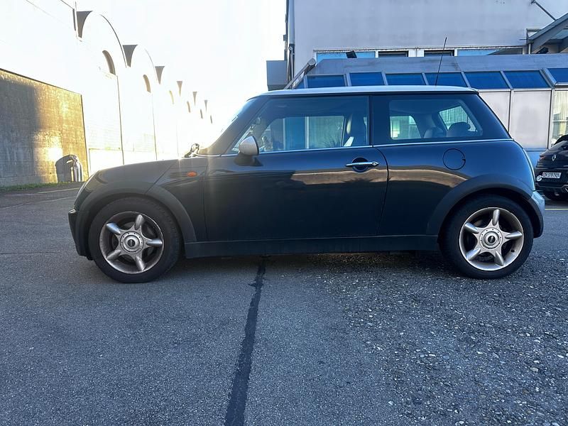 Gebraucht 2005 Mini Cooper Kleinwagen | CHF 900 (Superpreis) - Bild 1/4