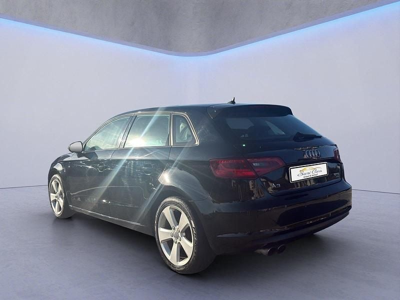 Gebraucht Audi A3 Attraction 180 PS (132 kW) 2015 Limousine