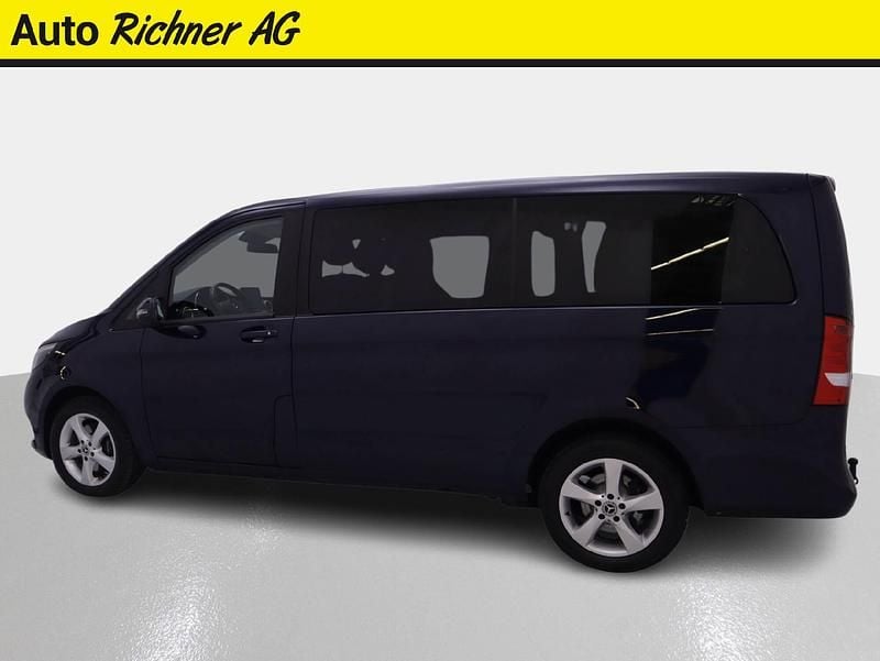 Gebraucht Mercedes V250 190 PS (139 kW) 2018 Blau Van / Kleinbus