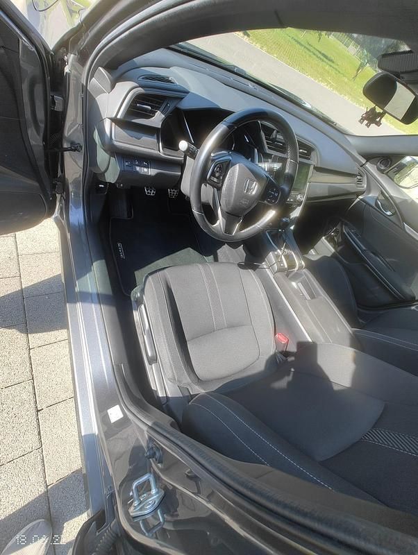 Gebraucht Honda Civic Elegance 120 PS (88 kW) 2019