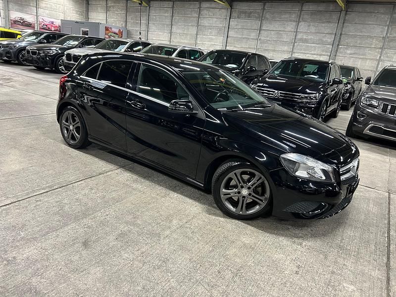 Gebraucht Mercedes A200 Urban 156 PS (114 kW) 2015