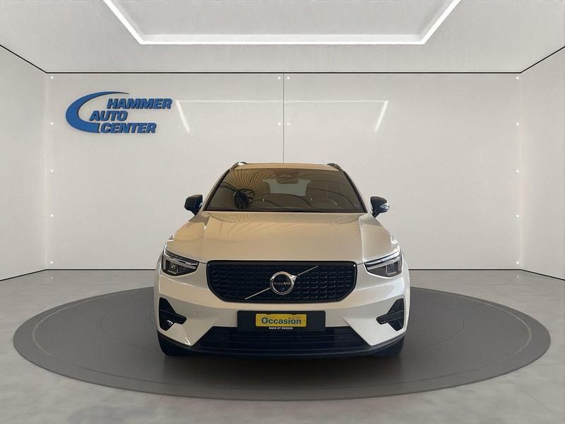 Gebraucht Volvo XC40 Plus 177 PS (130 kW) 2024 Weiss SUV