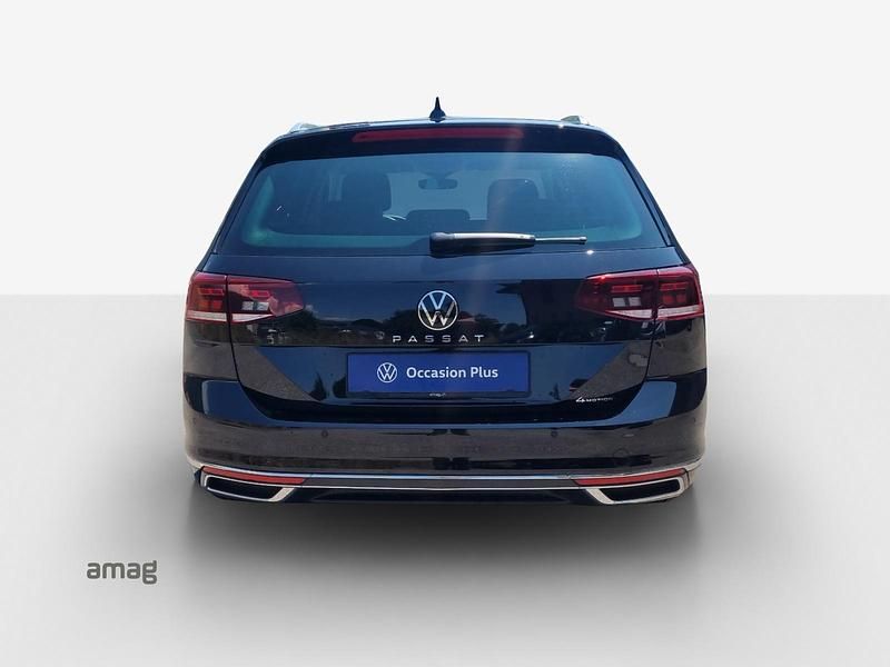 Gebraucht VW Passat Elegance 200 PS (147 kW) 2023 Deepblack perleffekt Kombi