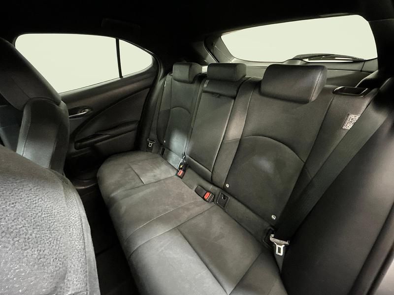 Gebraucht Lexus UX 250h 184 PS (135 kW) 2023 SUV