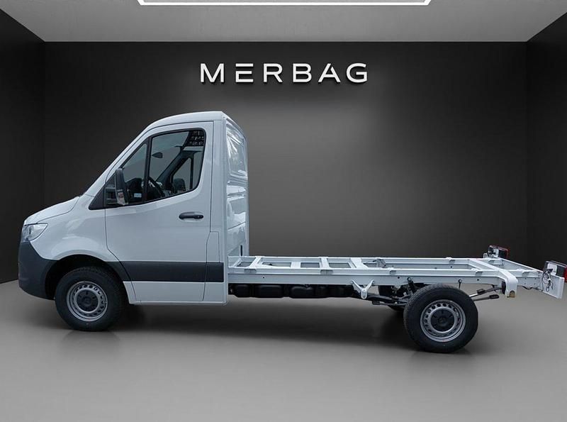 Gebraucht Mercedes Sprinter 149 PS (109 kW) 2024 Weiss Van