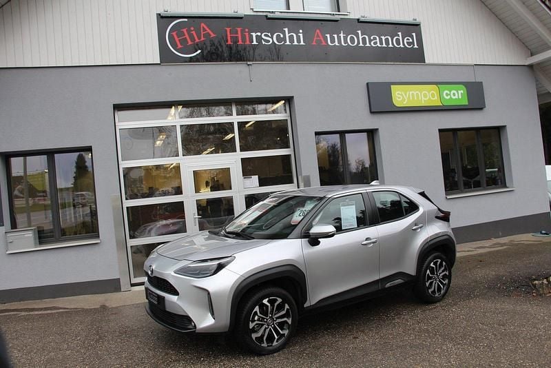 Gebraucht 2024 Toyota Yaris Hybrid Elegant Kleinwagen | CHF 26’890 - Bild 1/4