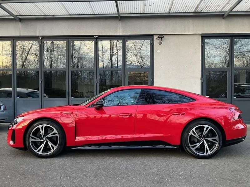 Gebraucht Audi e-tron GT quattro 350 kW (476 PS) 2025 Rot Limousine