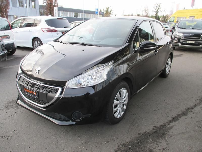 Gebraucht Peugeot 208 Active 82 PS (60 kW) 2013 Kleinwagen