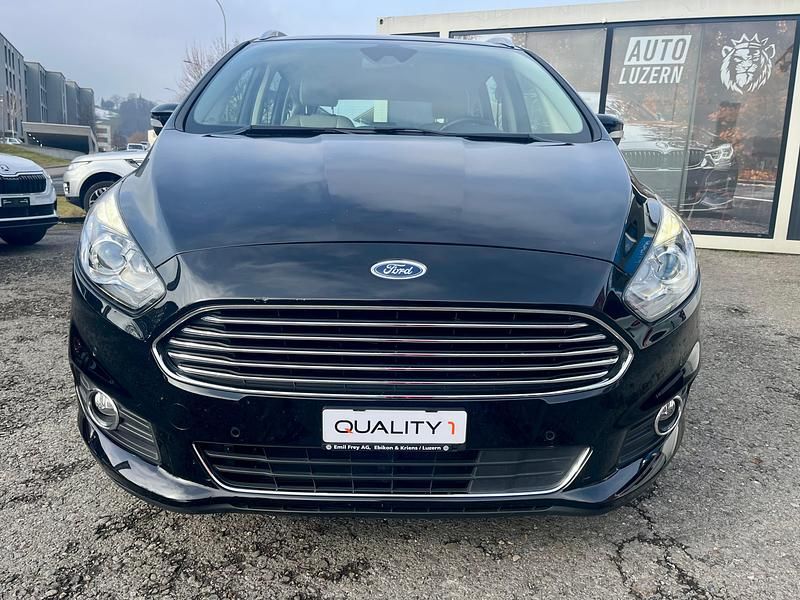 Gebraucht Ford S-MAX Titanium 180 PS (132 kW) 2017 Van / Kleinbus
