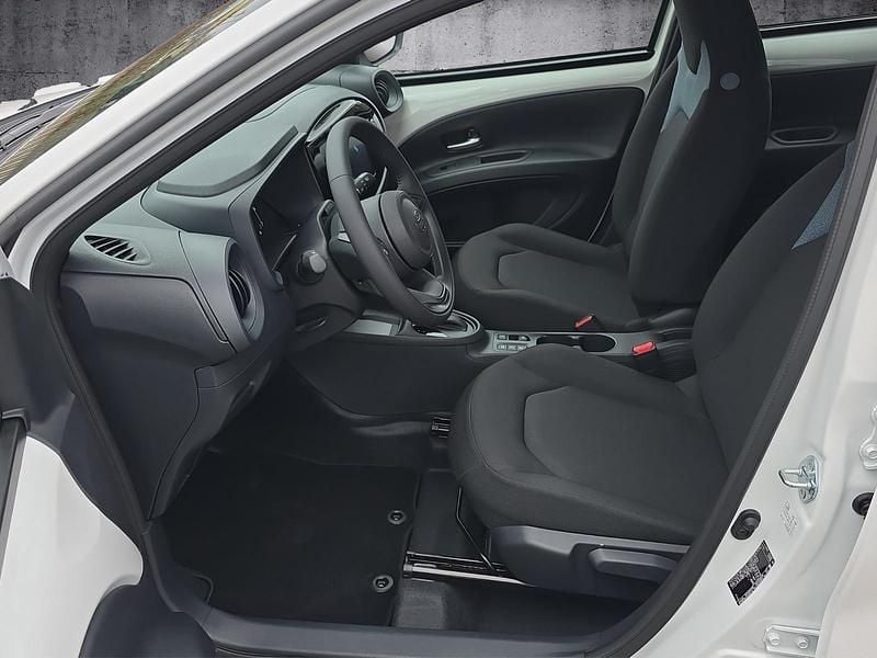 Neu Toyota Aygo X Comfort 116 PS (85 kW) 2025 Weiss SUV