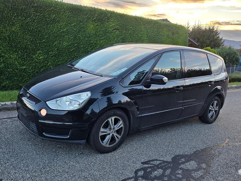 Gebraucht 2009 Ford S-MAX Titanium Van / Kleinbus | CHF 2’399 (Fairer Preis) - Bild 1/4