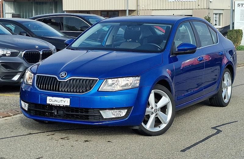 Gebraucht Skoda Octavia Ambition 110 PS (80 kW) 2016 Kleinwagen