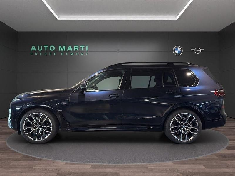 Neu BMW X7 Comfort Edition 351 PS (258 kW) 2025 Anthrazit metallic mét. SUV