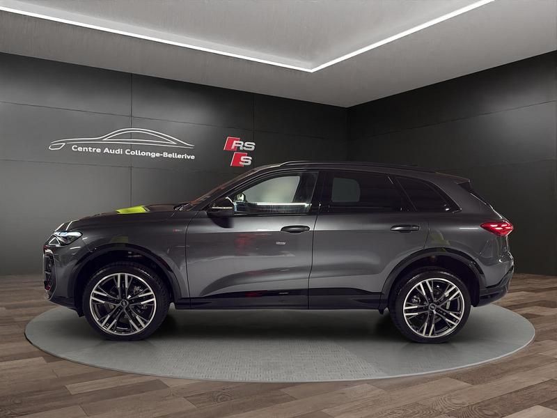 Neu Audi Q5 Comfort 204 PS (150 kW) 2025 Grau SUV