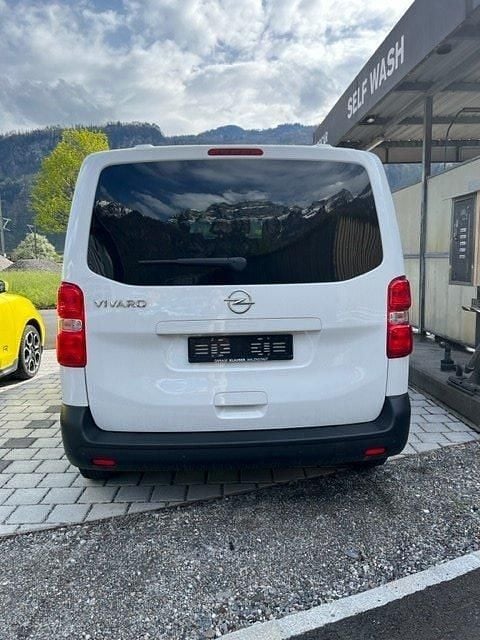 Gebraucht Opel Vivaro Essentia 120 PS (88 kW) 2022 Van / Kleinbus