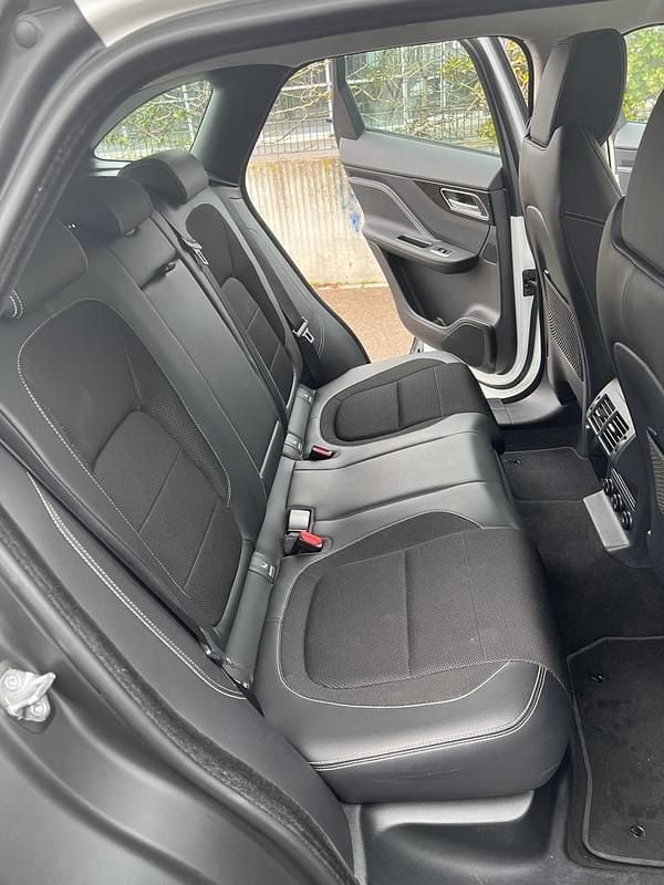 Gebraucht Jaguar F-Pace R-Sport 180 PS (132 kW) 2019 SUV