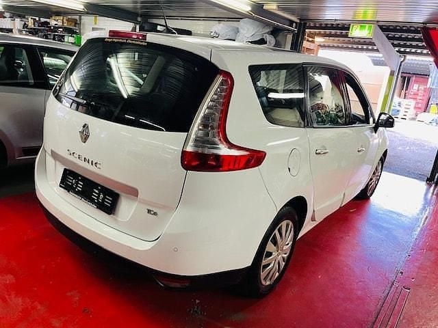 Gebraucht Renault Grand Scénic III Expression 131 PS (96 kW) 2010 Van / Kleinbus