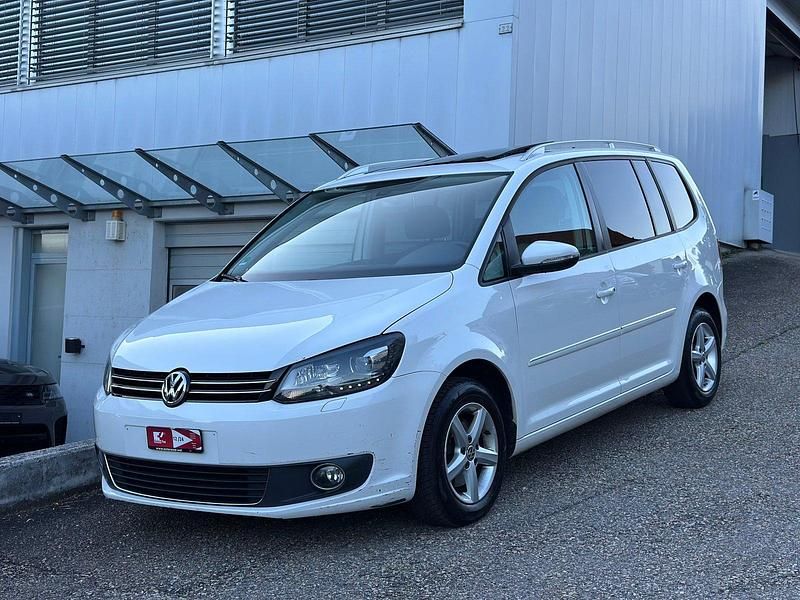 Gebraucht VW Touran Highline 105 PS (77 kW) 2013 Van / Kleinbus