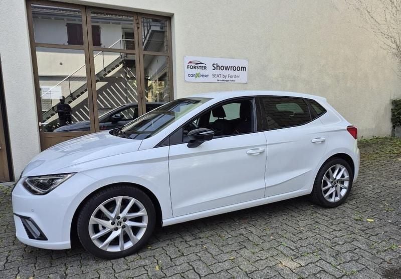 Weiss Gebraucht 2024 Seat Ibiza FR Limousine | CHF 23’500 (Fairer Preis) - Bild 1/4