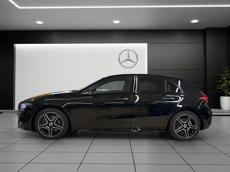 Gebraucht Mercedes A220 190 PS (139 kW) 2025 Schwarz Limousine