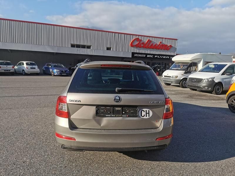Gebraucht Skoda Octavia Ambition 180 PS (132 kW) 2014 Kombi