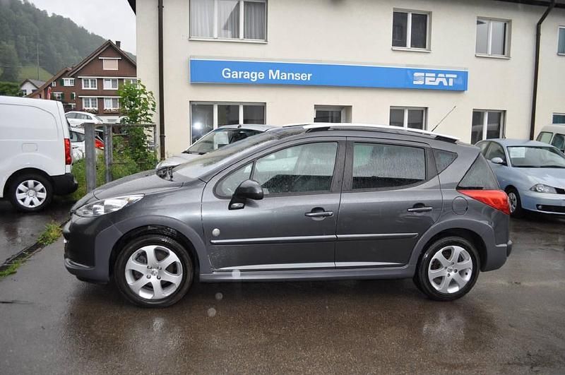 Gebraucht Peugeot 207 Outdoor Outdoor 120 PS (88 kW) 2009 Grau, met. Kombi