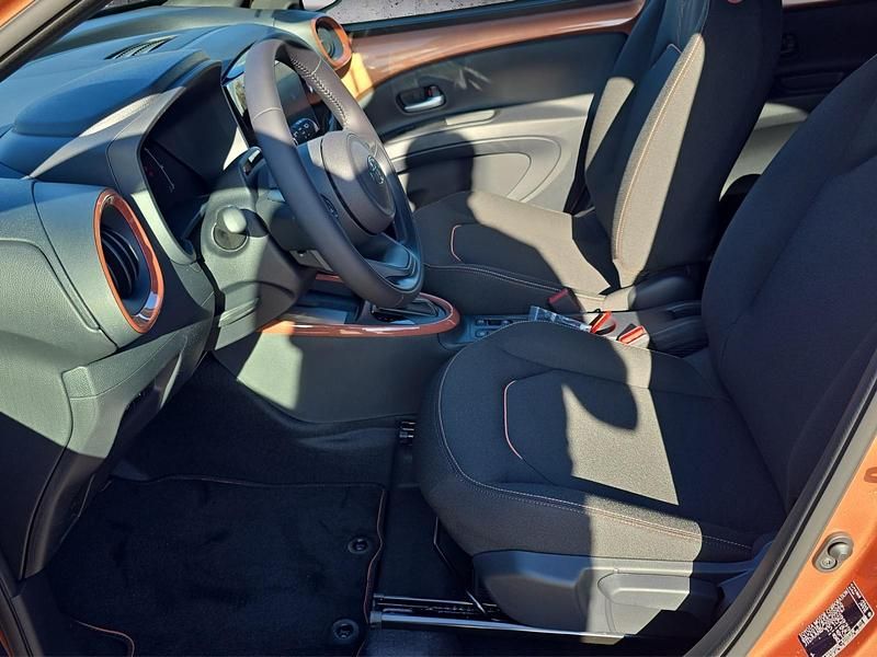 Neu Toyota Aygo X Trend 116 PS (85 kW) 2026 Bronze SUV