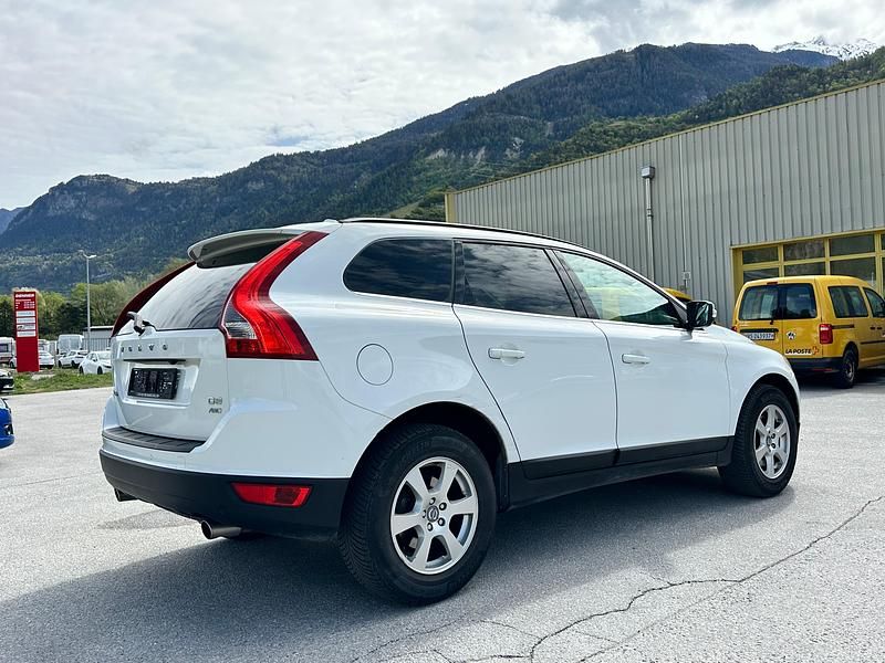 Gebraucht Volvo XC60 Momentum 163 PS (119 kW) 2011 SUV