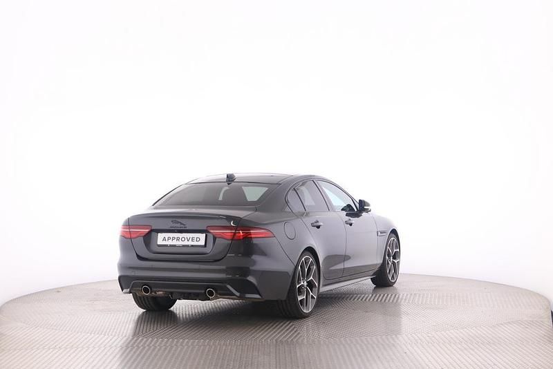 Gebraucht Jaguar XE 300 PS (220 kW) 2024 Grau Limousine