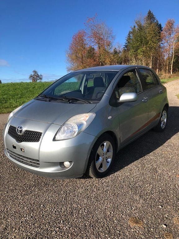 Gebraucht 2006 Toyota Yaris Luna Limousine | CHF 3’900 (Superpreis) - Bild 1/4