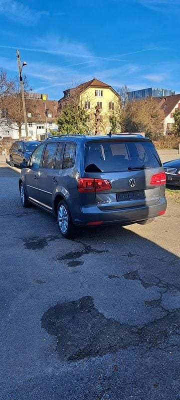 Gebraucht VW Touran Comfortline 140 PS (102 kW) 2013 Van / Kleinbus