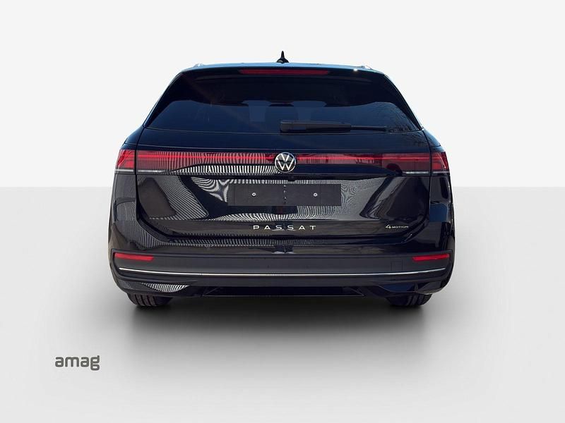 Neu VW Passat Business 192 PS (141 kW) 2026 Grenadill black metallic Kombi