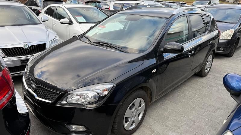 Gebraucht 2011 Kia Ceed Classic Kleinwagen | CHF 2’000 (Guter Preis) - Bild 1/4