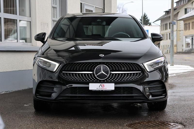 Gebraucht Mercedes A250 AMG line 217 PS (159 kW) 2021 Limousine