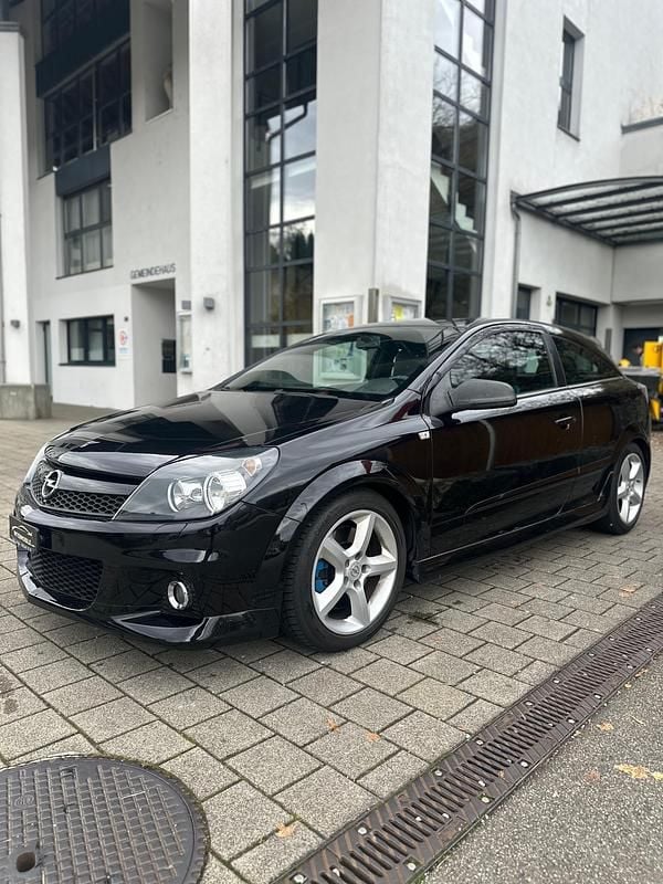 Gebraucht Opel Astra GTC OPC 241 PS (177 kW) 2009