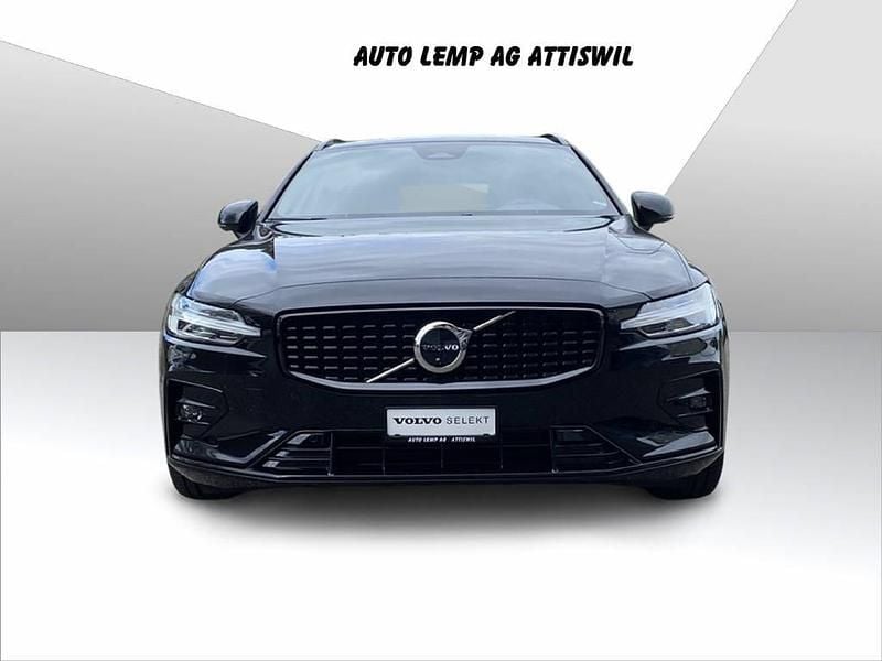 Gebraucht Volvo V60 Plus 211 PS (155 kW) 2023 Kombi