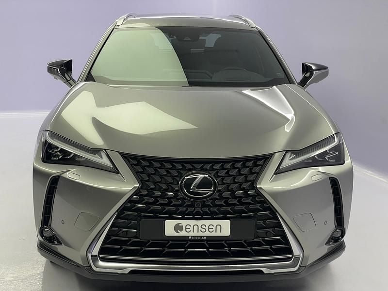 Gebraucht Lexus UX 300e 150 kW (204 PS) 2024 Silber SUV