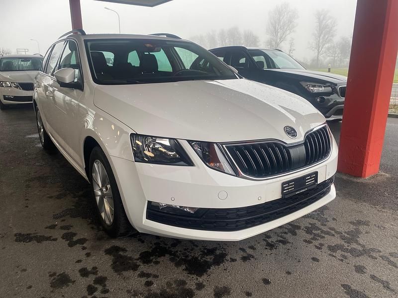 Gebraucht 2020 Skoda Octavia Ambition Kombi | CHF 12’800 (Superpreis) - Bild 1/4