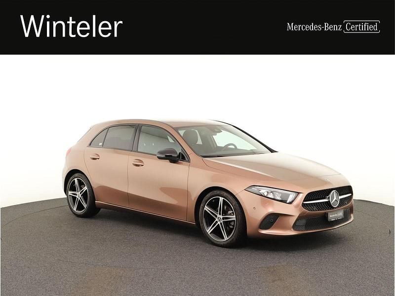 Gebraucht Mercedes A180 Night 136 PS (100 kW) 2021