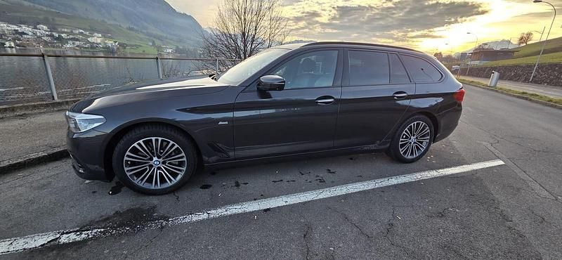 Gebraucht BMW 530 Sport Line 265 PS (194 kW) 2018 Kombi