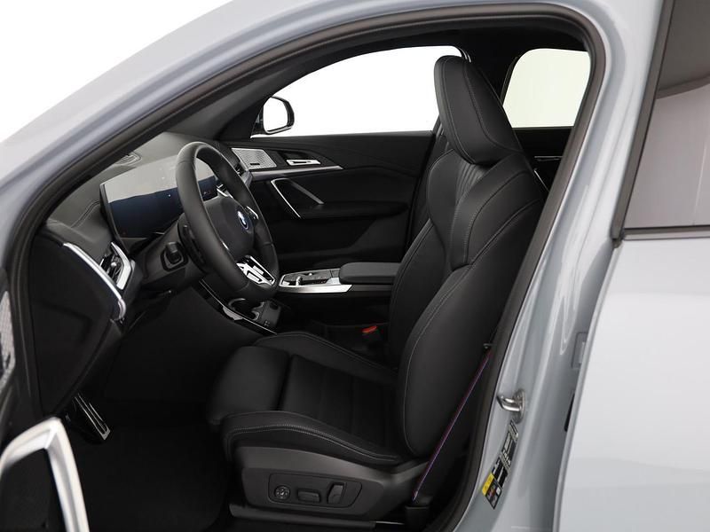 Gebraucht BMW iX2 Comfort Edition 225 kW (306 PS) 2024 Grau SUV