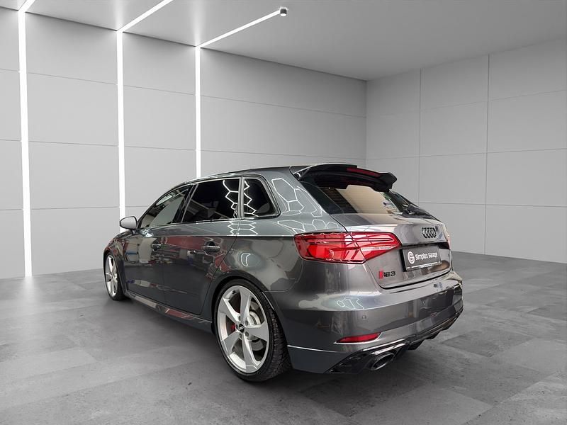 Gebraucht Audi RS3 Sportback 400 PS (294 kW) 2018 Kleinwagen