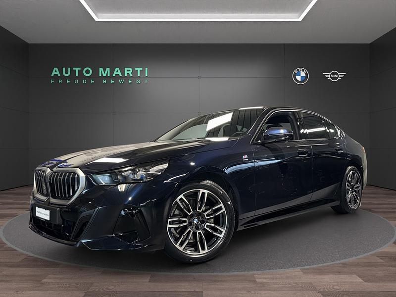 Schwarz Gebraucht 2024 BMW 520 M Sport Limousine | CHF 55’500 (Teuer) - Bild 1/4