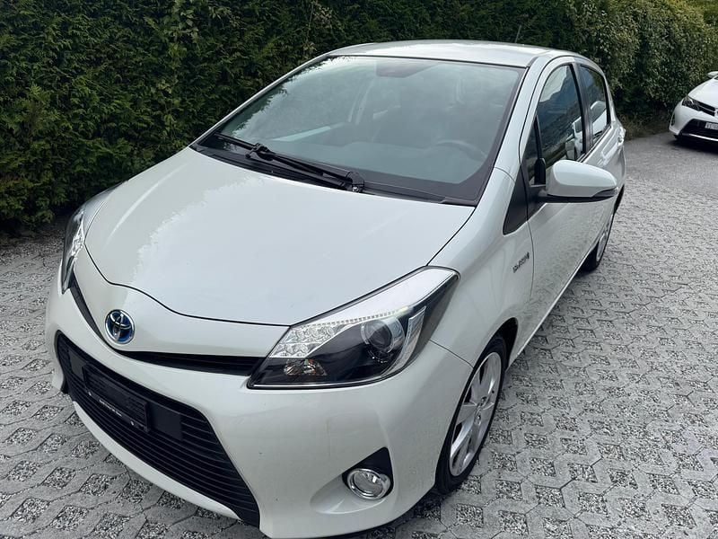 Gebraucht 2015 Toyota Yaris Hybrid Sol | CHF 10’900 (Guter Preis) - Bild 1/4