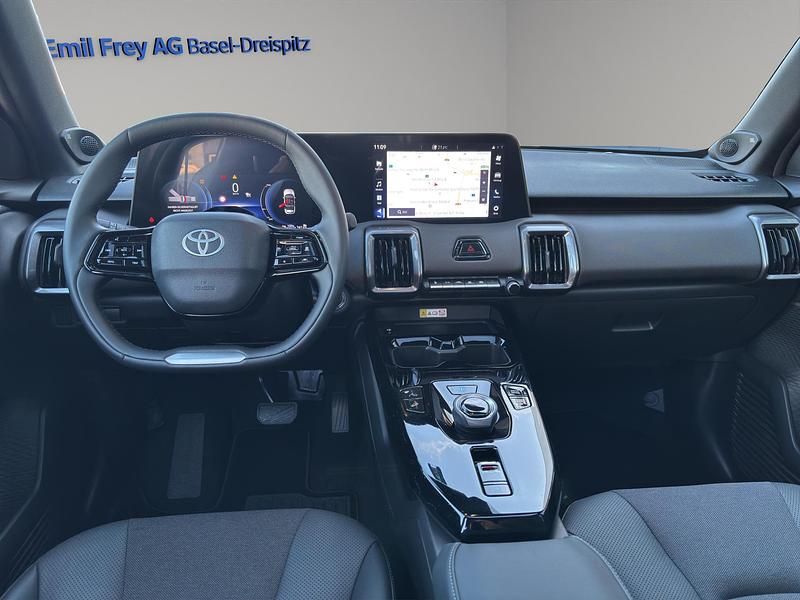 Neu Toyota Urban Cruiser Premium 135 kW (184 PS) 2025 Silber SUV