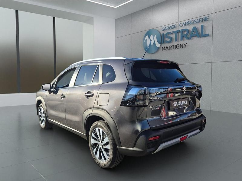 Neu Suzuki SX4 S-Cross 109 PS (80 kW) 2025 Grau SUV