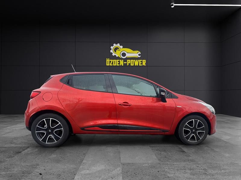 Gebraucht Renault Clio IV LIMITED 120 PS (88 kW) 2016 Kleinwagen